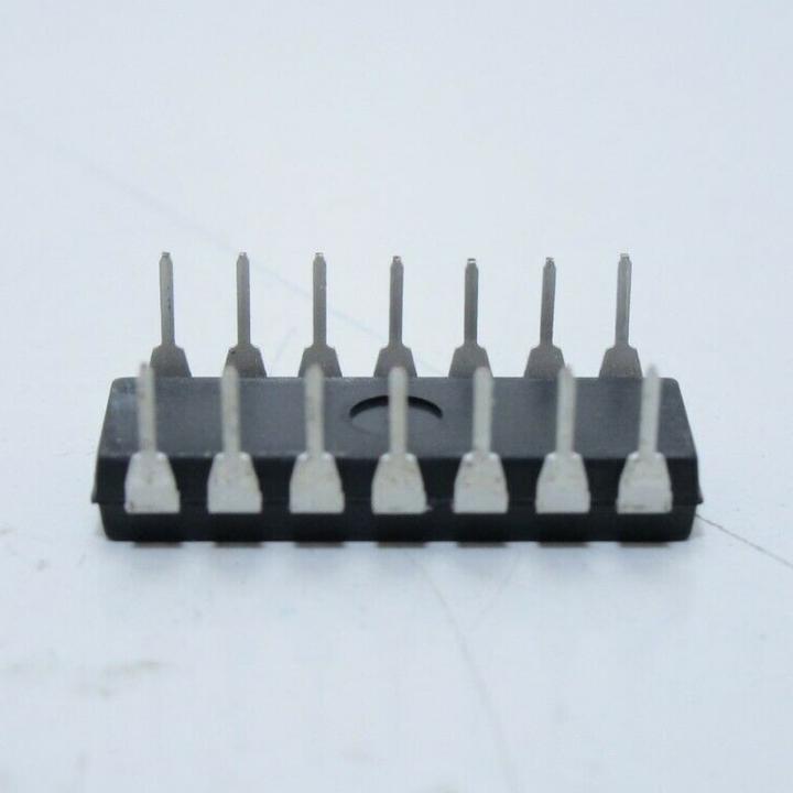 Circuito integrato CD4013BE 14 pin ic cd 4013BE 4013 BE Dual d-type flip flop